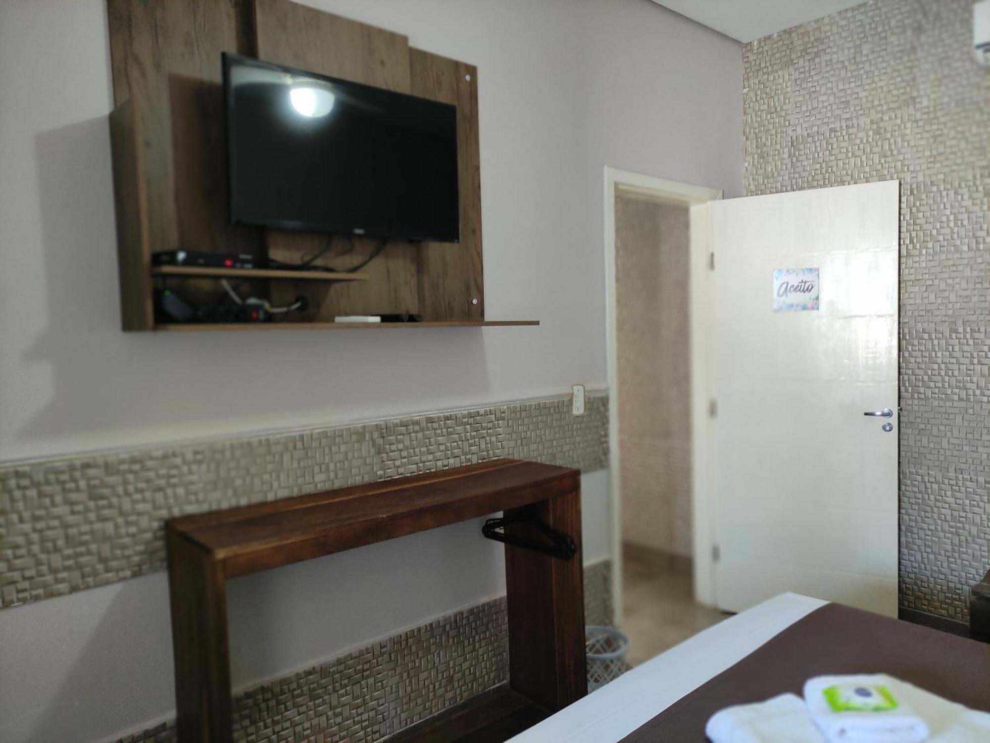 Pousada Da Gi Suites E Turismo Chapada dos Guimaraes Bagian luar foto